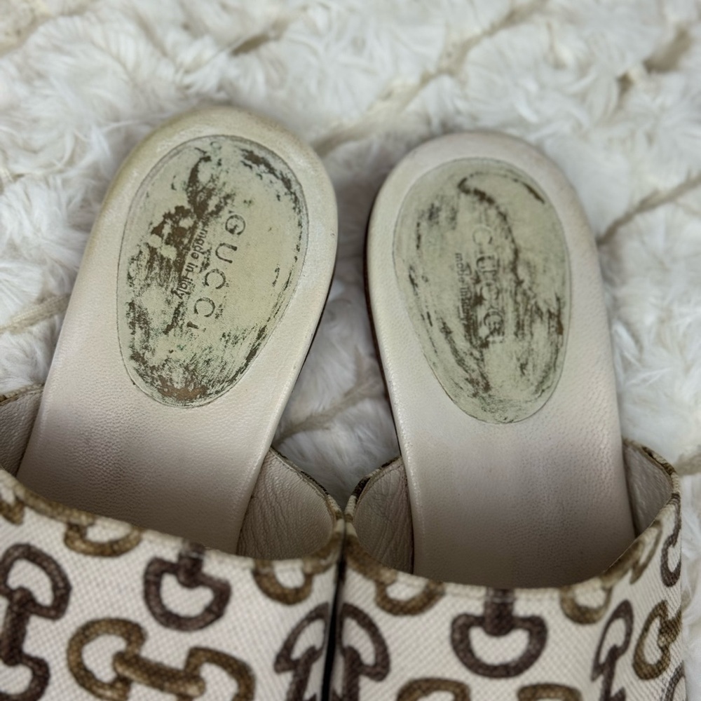 Gucci Horsebit Cream and Brown Sandals with Ornate Design Size 7 - Picture 3 of 9